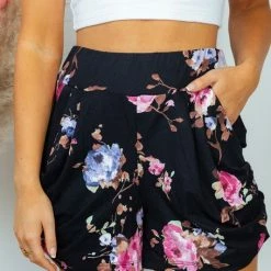 White Birch Clothing "Hearts In Love" Floral Print Shorts *FINAL SALE* 7 White Birch Clothing