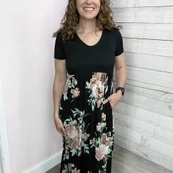 White Birch "Instant Icon" Short Sleeve Maxi Dress Clothing