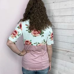 143 "Make Up Your Mind" Floral Front Twist Top Clothing