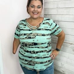 Sew In Love "Vibe Check" Criss Cross Top