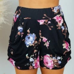 White Birch Clothing "Hearts In Love" Floral Print Shorts *FINAL SALE*
